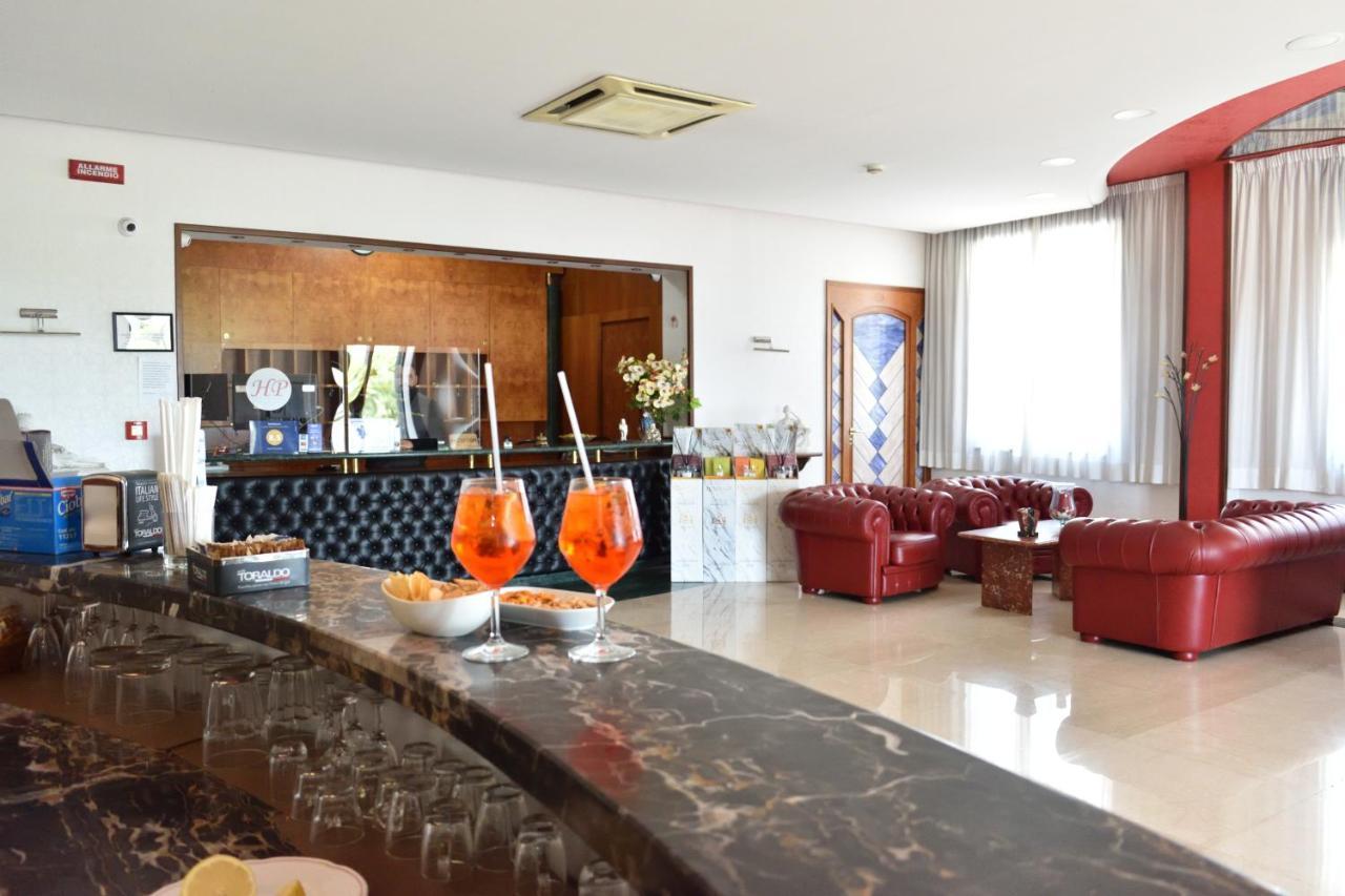 Hotel Paradiso Lago Patria Bagian luar foto